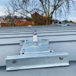 point ancrage toit zinc