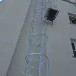 Installation échelle crinoline chantier FMI PRO