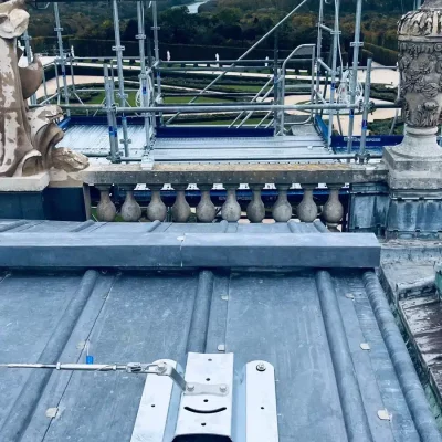 Installation ligne de vie toiture Château de Versailles