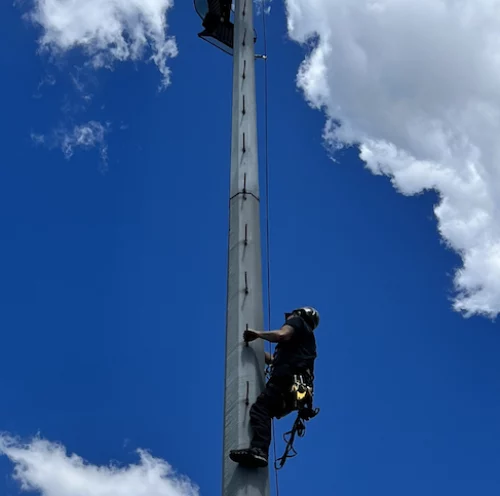 ligne de vie verticale pylone