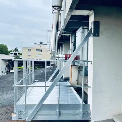 Passerelle FMI chantier Vinci
